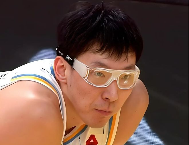 愈？周琦下赛季大概率戴护目镜出战！PG电子麻将胡了2模拟器还无法痊(图3)